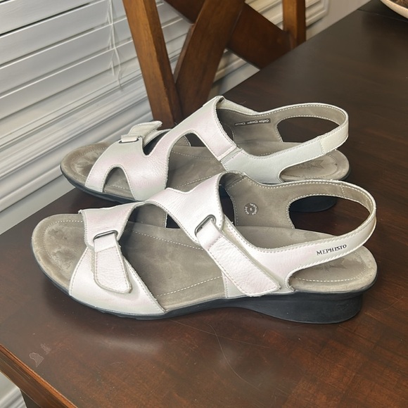 Mephisto Womens Paris Leather White Sandals
size EU 42 - Picture 8 of 17